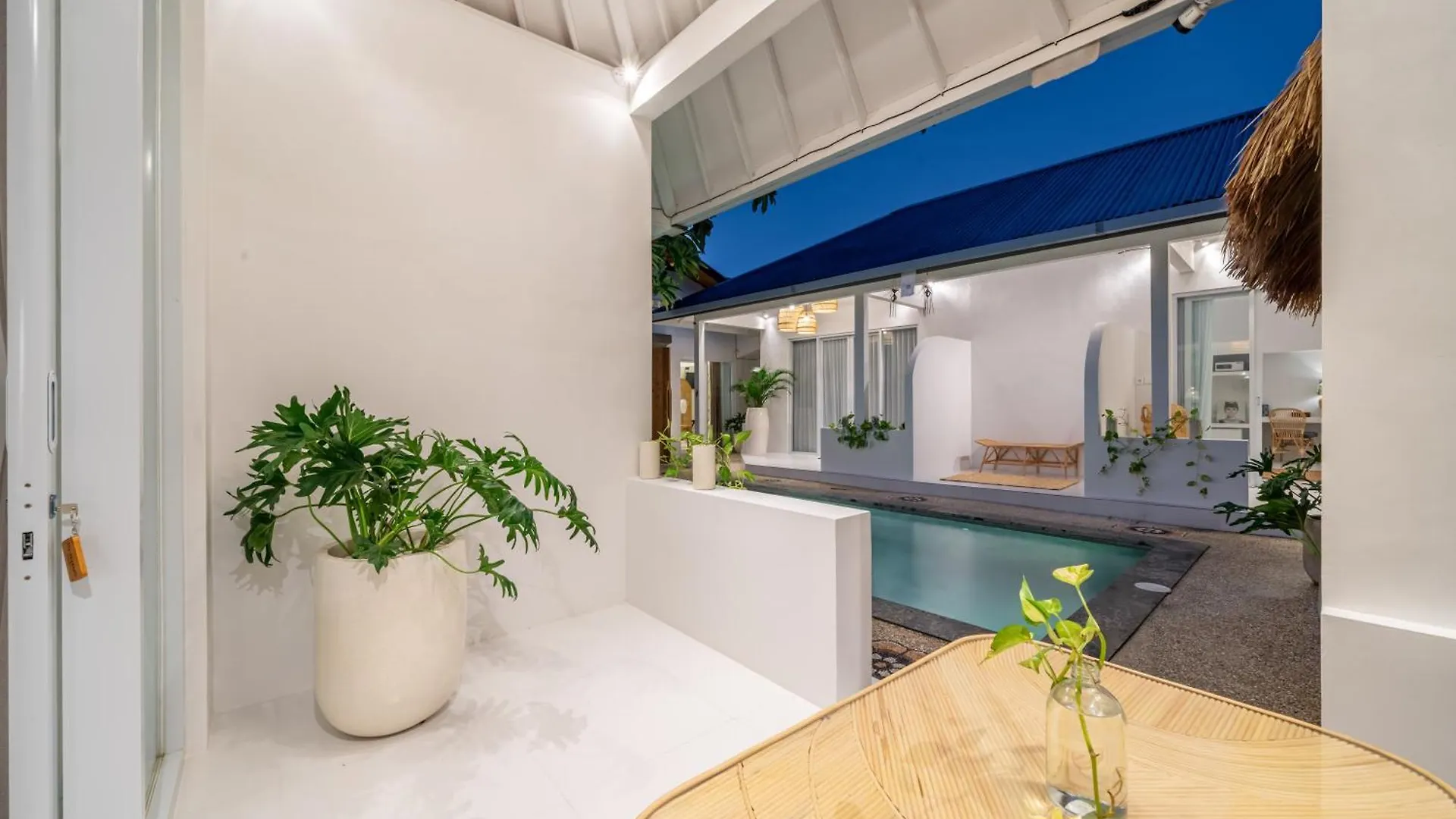The Hepburn Stylish Single Room Guesthouse With Shared Pool 900M From Seminyak Beach 0*, Seminyak (Bali) Indonesia