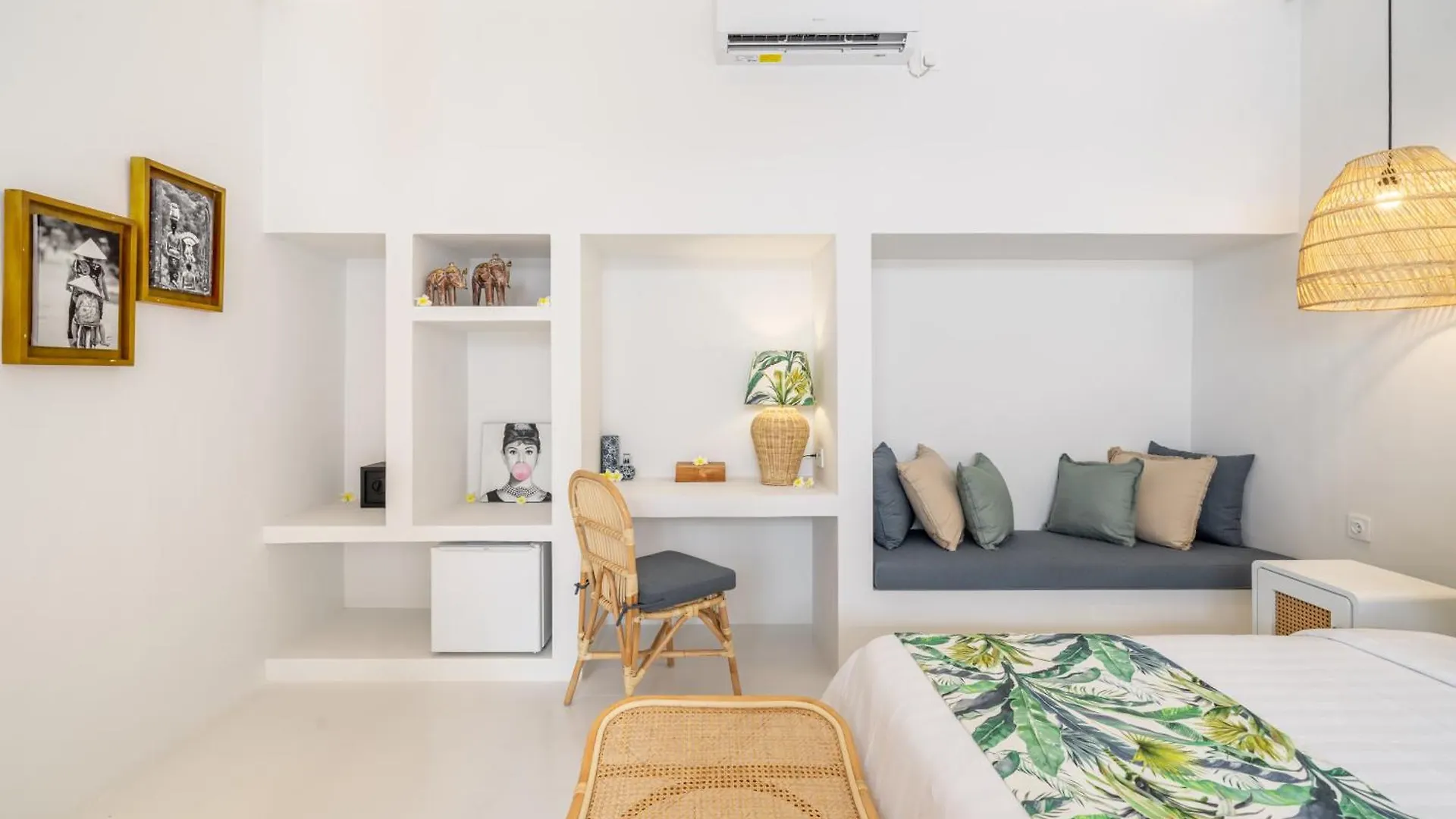 The Hepburn Stylish Single Room Guesthouse With Shared Pool 900M From Seminyak Beach 0*, Seminyak (Bali)