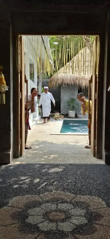 The Hepburn Stylish Single Room Guesthouse With Shared Pool 900M From Seminyak Beach Guest house