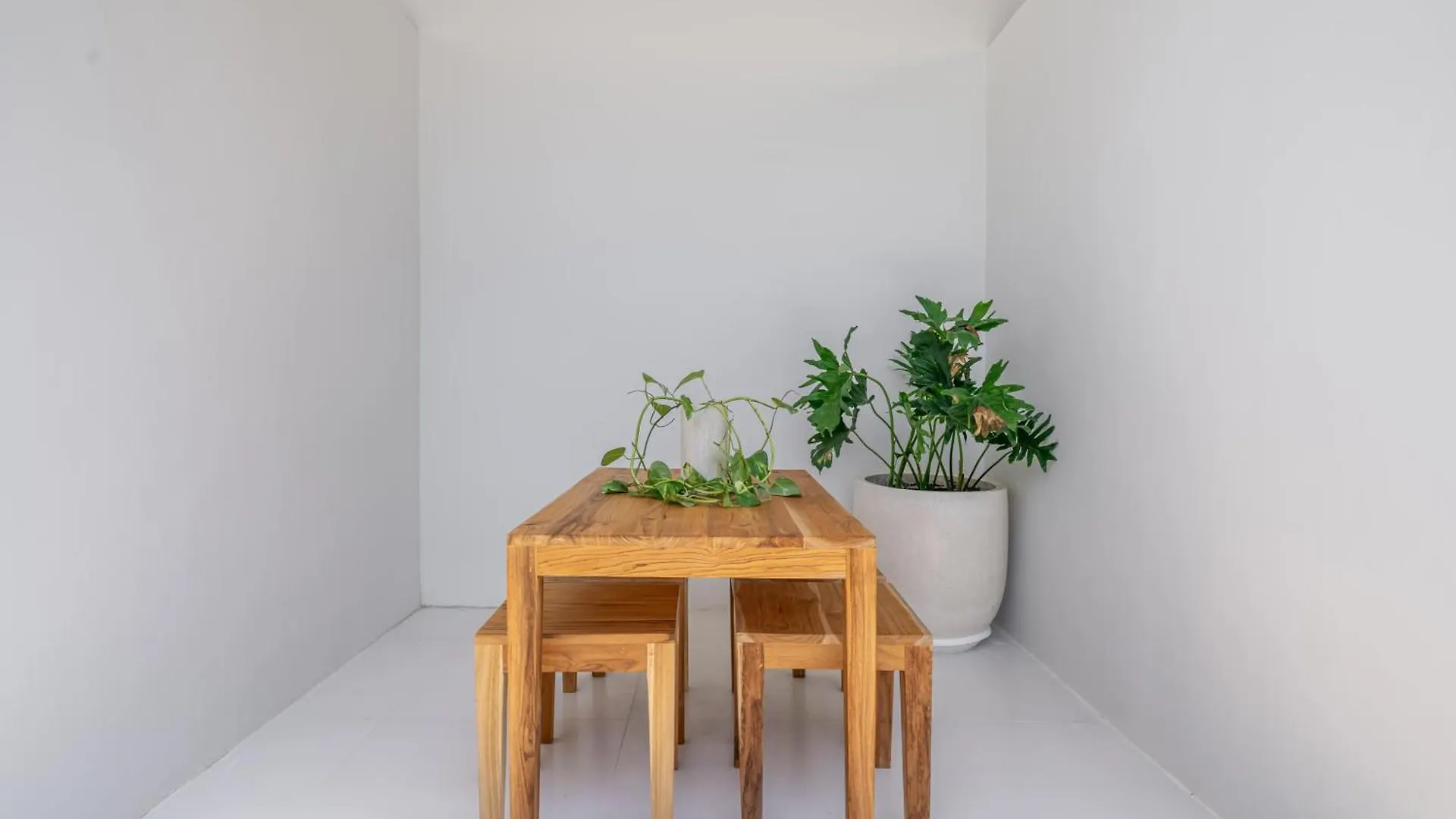 The Hepburn Stylish Single Room Guesthouse With Shared Pool 900M From Seminyak Beach 0*,  Indonesien